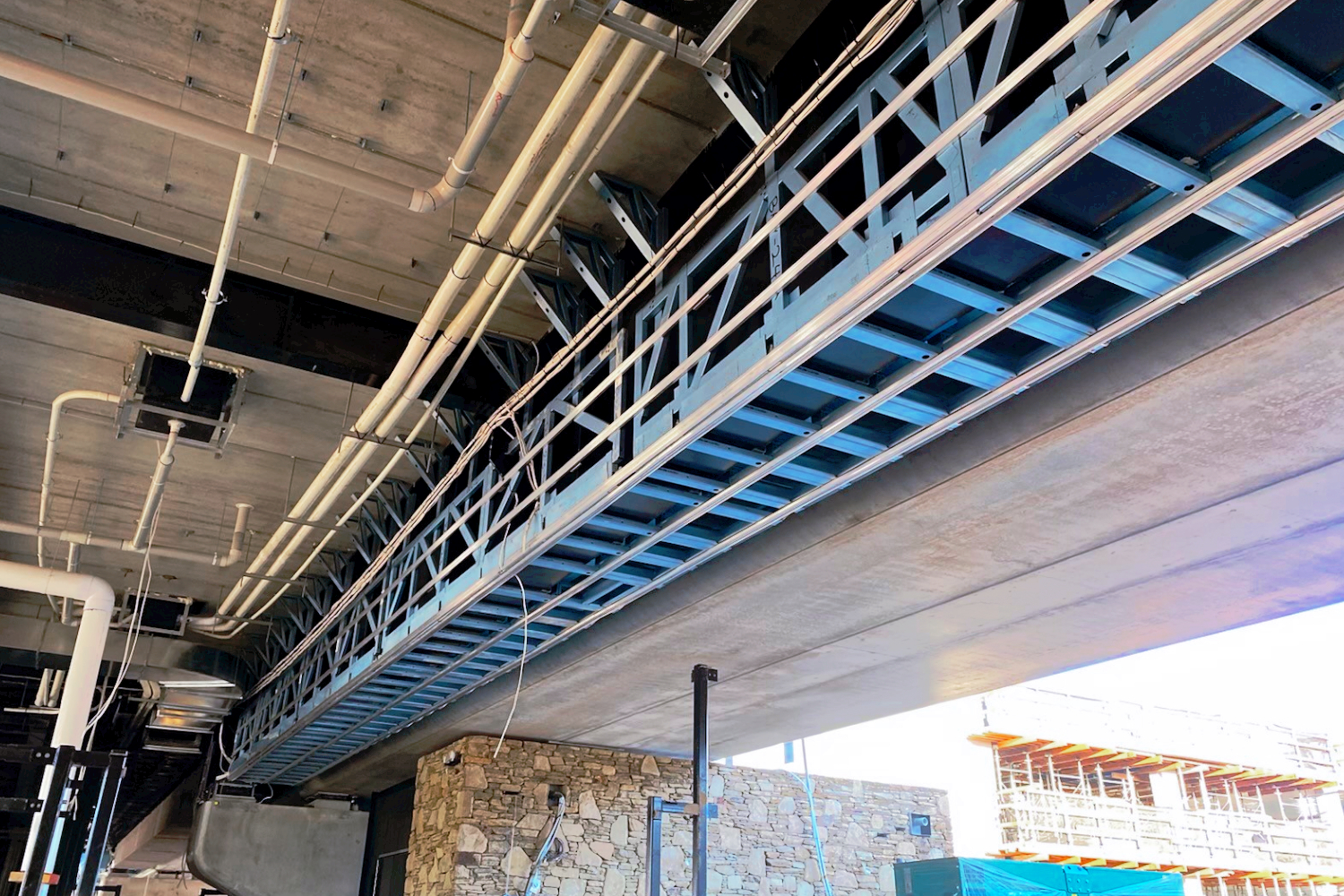 Mooroolbark Station with lightweight steel frame facade by CMG Frames as part of Level Crossing Removal Project in Melbourne.